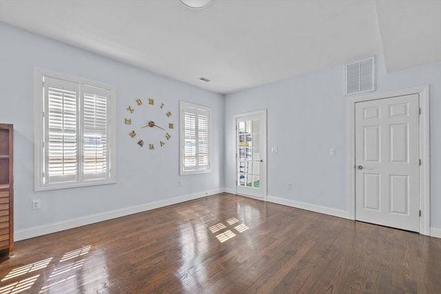 74 Kingsdale 3, Boston, MA 02124