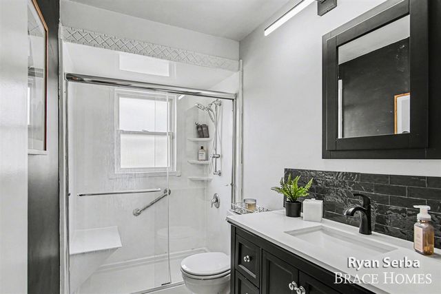 1009 Drexel Drive, Grand Rapids, MI 49505