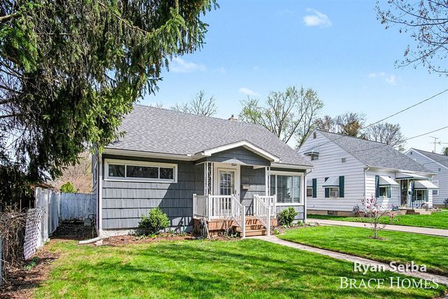 1009 Drexel Drive, Grand Rapids, MI 49505