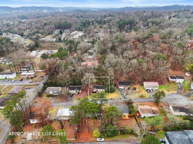 410 Bardwood Lane, Hixson, TN 37343