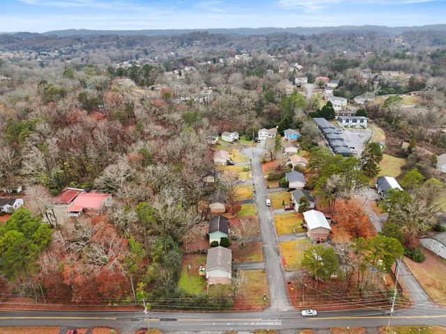 410 Bardwood Lane, Hixson, TN 37343