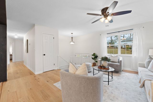 410 Bardwood Lane, Hixson, TN 37343