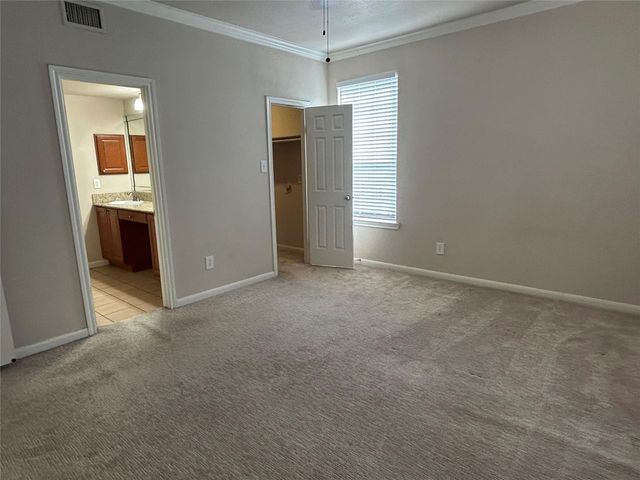 2255 Braeswood Park Drive 218, Houston, TX 77030