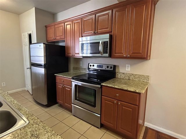 2255 Braeswood Park Drive 218, Houston, TX 77030