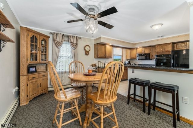 10 Chestnut Ave, Frenchtown Boro, NJ 08825