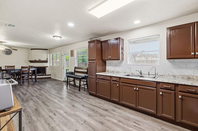 4502 Sage Circle, Baytown, TX 77521