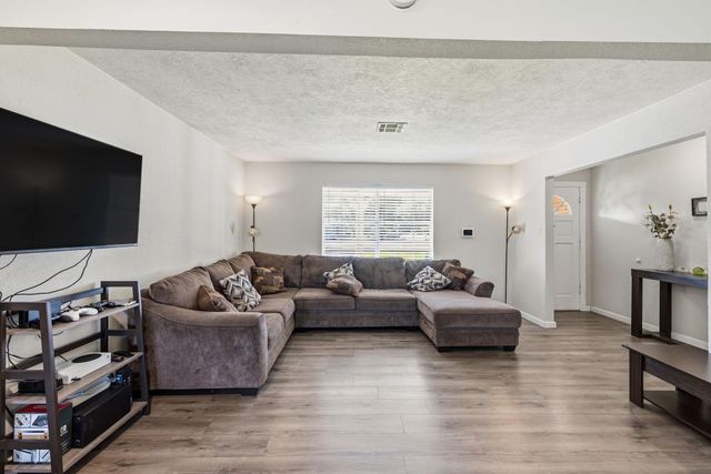 4502 Sage Circle, Baytown, TX 77521