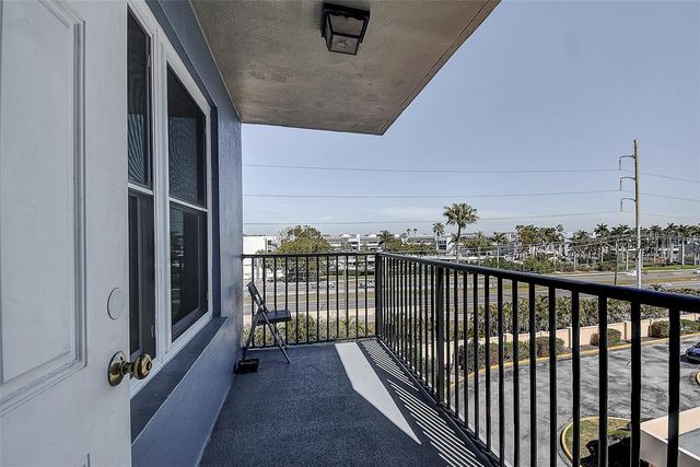 5220 BRITTANY DRIVE S 509, St Petersburg, FL 33715