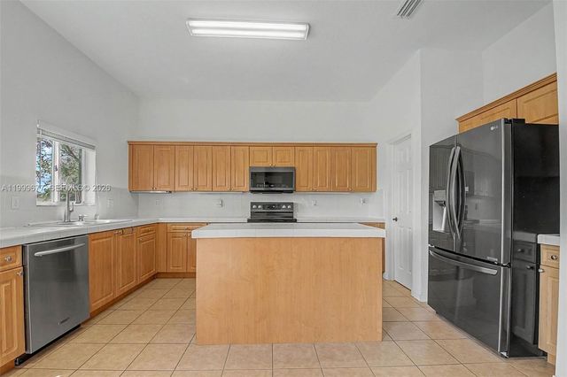 2020 SE 23rd Avenue, Homestead, FL 33035