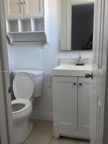 2801 NW 183rd St, Miami Gardens, FL 33056