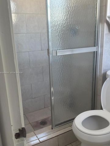 2801 NW 183rd St, Miami Gardens, FL 33056
