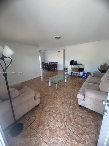 2801 NW 183rd St, Miami Gardens, FL 33056