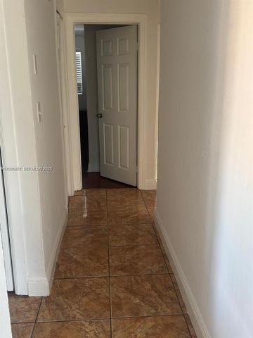 2801 NW 183rd St, Miami Gardens, FL 33056