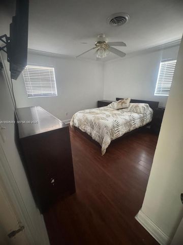 2801 NW 183rd St, Miami Gardens, FL 33056