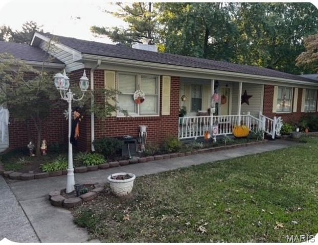 719 N West Street, Sikeston, MO 63801