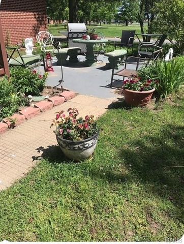 719 N West Street, Sikeston, MO 63801