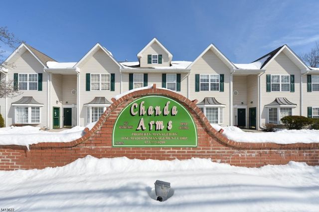 40 Chanda Ct 40, Clifton City, NJ 07012