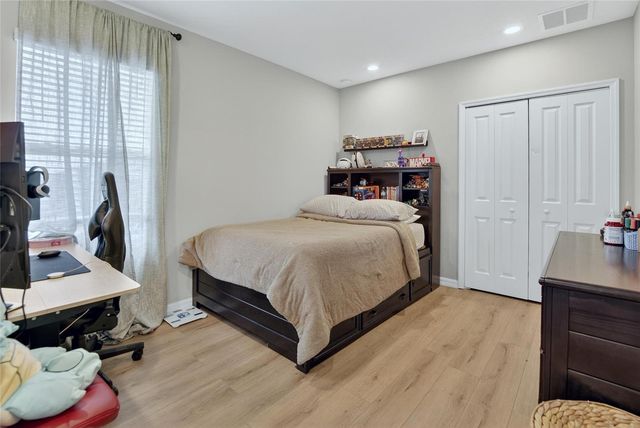 9326 CHANNING HILL DRIVE, Ruskin, FL 33573