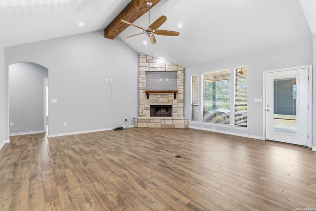 137 SENDERA CROSSING, La Vernia, TX 78121