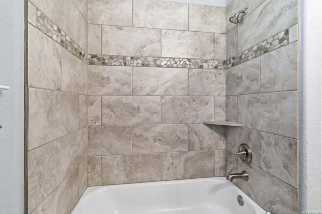 137 SENDERA CROSSING, La Vernia, TX 78121
