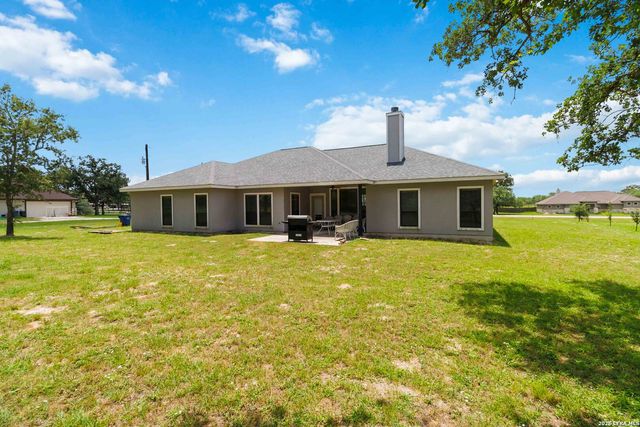 137 SENDERA CROSSING, La Vernia, TX 78121