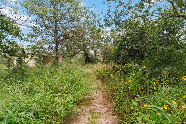 137 SENDERA CROSSING, La Vernia, TX 78121