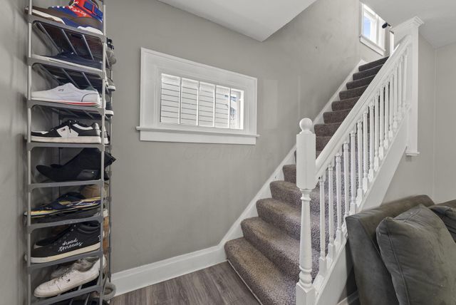 330 S Richardson Avenue, Columbus, OH 43204