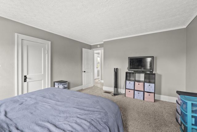 330 S Richardson Avenue, Columbus, OH 43204