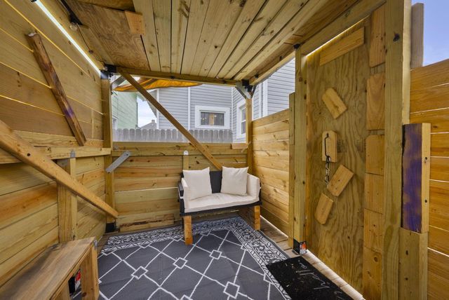 330 S Richardson Avenue, Columbus, OH 43204