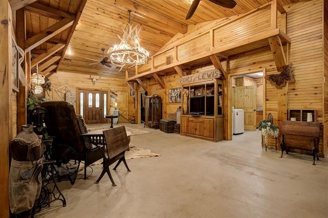 9401 Flat Armadillo Road, Lexington, OK 73051
