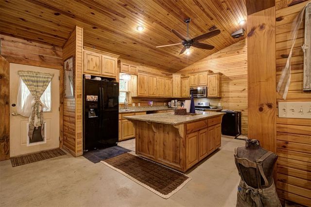 9401 Flat Armadillo Road, Lexington, OK 73051