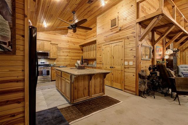 9401 Flat Armadillo Road, Lexington, OK 73051