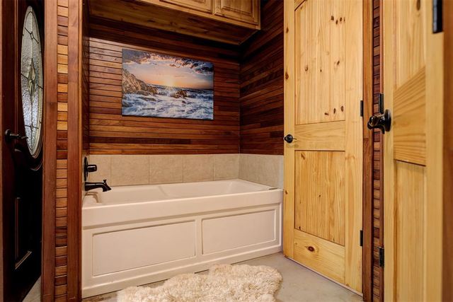 9401 Flat Armadillo Road, Lexington, OK 73051