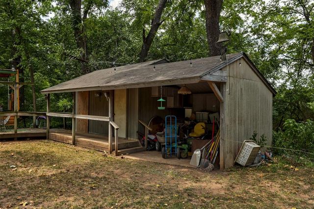 9401 Flat Armadillo Road, Lexington, OK 73051