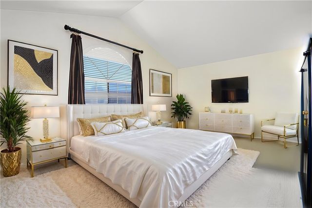 6347 Wynne Avenue, Tarzana, CA 91335