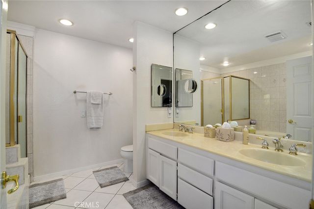 6347 Wynne Avenue, Tarzana, CA 91335