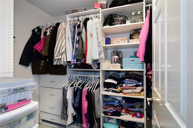 6347 Wynne Avenue, Tarzana, CA 91335