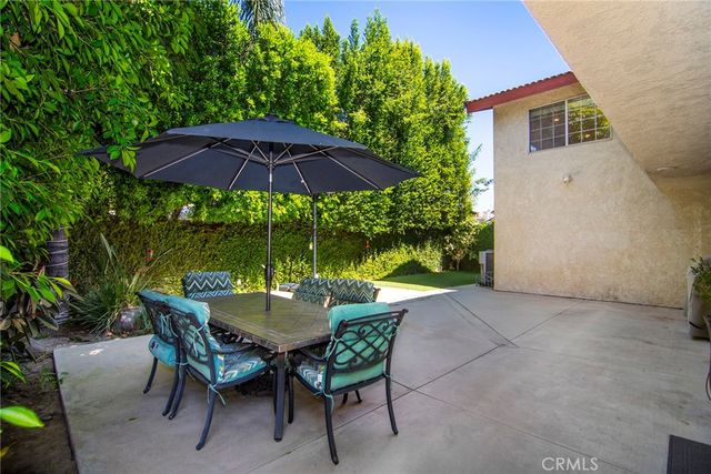 6347 Wynne Avenue, Tarzana, CA 91335