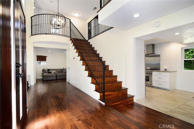 6347 Wynne Avenue, Tarzana, CA 91335