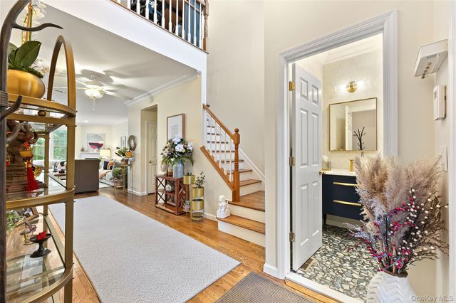 2 Spring Court, Huntington, NY 11743