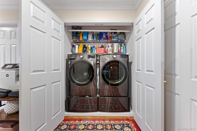 2 Spring Court, Huntington, NY 11743