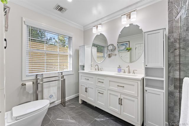 2 Spring Court, Huntington, NY 11743