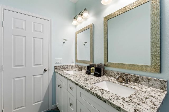 994 Jean Street, Gilchrist, TX 77617