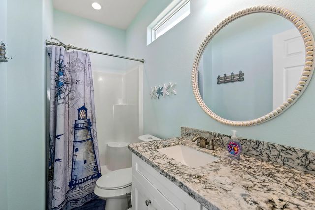 994 Jean Street, Gilchrist, TX 77617