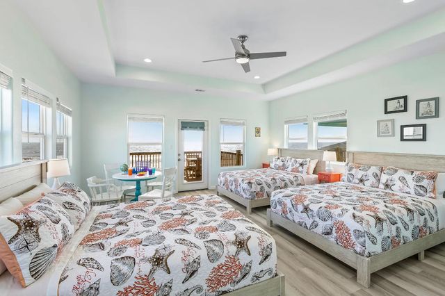 994 Jean Street, Gilchrist, TX 77617