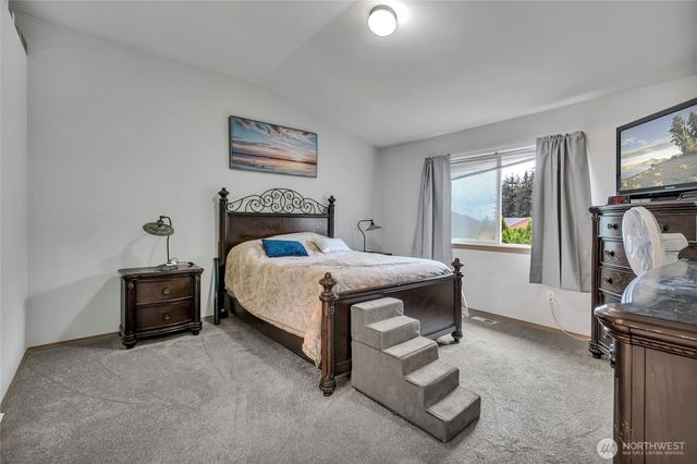 16812 118th Avenue Ct E, Puyallup, WA 98374