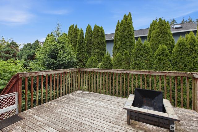 16812 118th Avenue Ct E, Puyallup, WA 98374