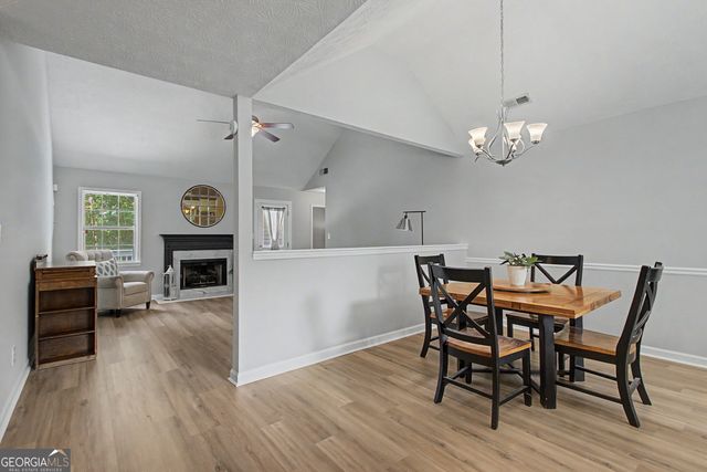 28 Pecan Lake Court, Sharpsburg, GA 30277
