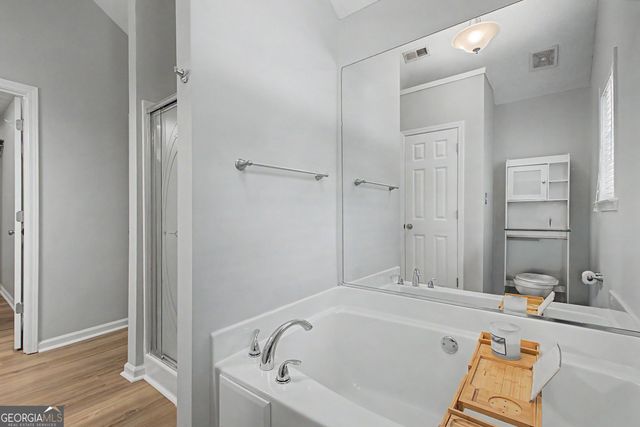 28 Pecan Lake Court, Sharpsburg, GA 30277