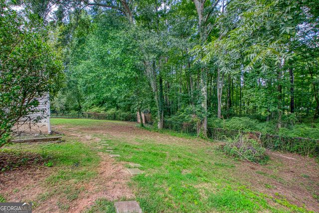 28 Pecan Lake Court, Sharpsburg, GA 30277